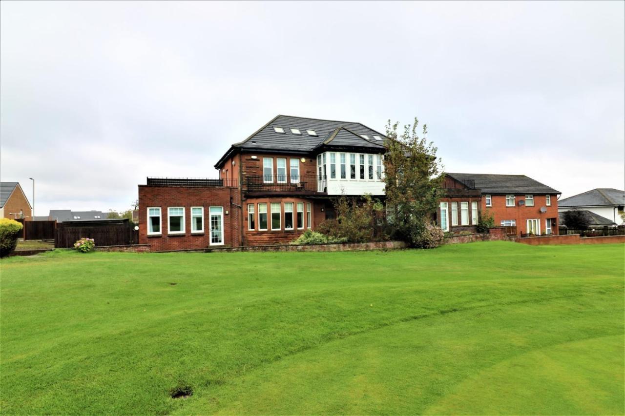 Signature - Greenlees Clubhouse Glasgow Buitenkant foto